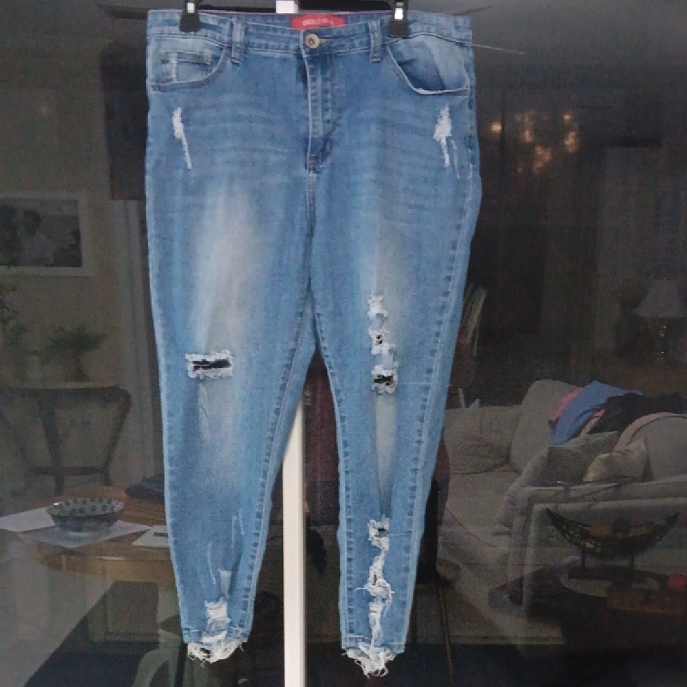 Blue Distressed Ankle Cropped Jeans